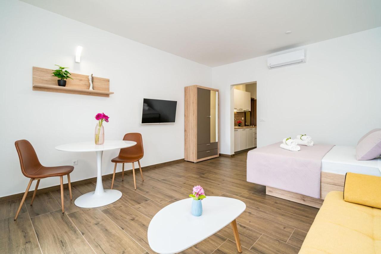 Studio Apartman Blue Bay Apartment Dubrovnik Bagian luar foto